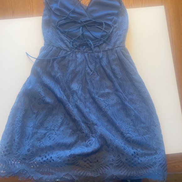 Lace up dress - Picture 2 of 3